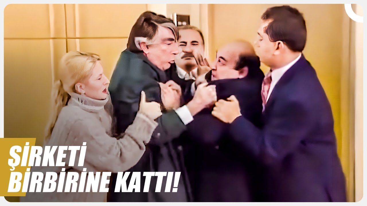 Boşboğaz Ergun Bey'in Bir Gün Dayak Yiyeceği Belliydi 😅 | Bizimkiler