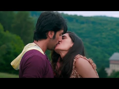 Bollywood's Hot Kissing Scenes | Ranbir Kapoor, Nargis Fakhri, Akshay Kumar, Kareena Kapoor & More