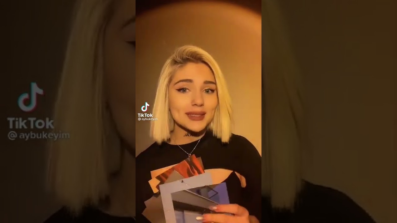 Boynuna Çakal yazdıran kız çok aşıkk