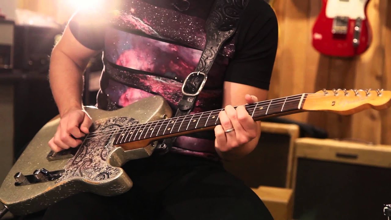 Brad Paisley At: Guitar Center 