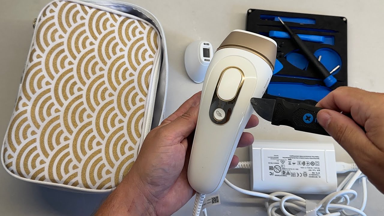 BRAUN Silk-expert Pro 5 IPL Opening the housing