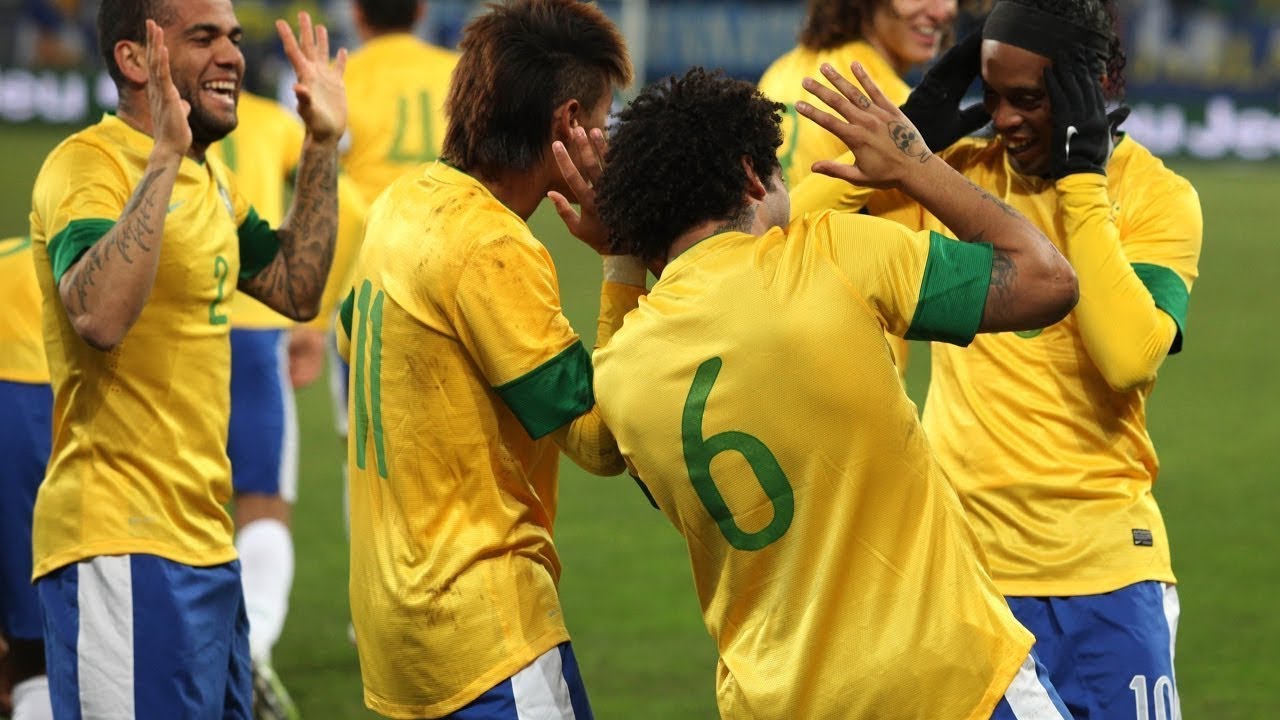 Brazilian Football Players Dancing ● What Is Love