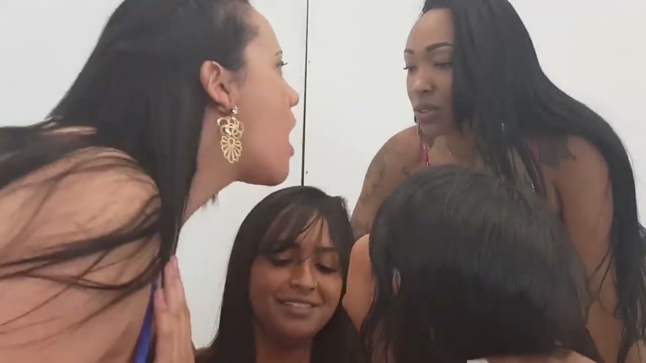 Brazilian Lesbians Kissing