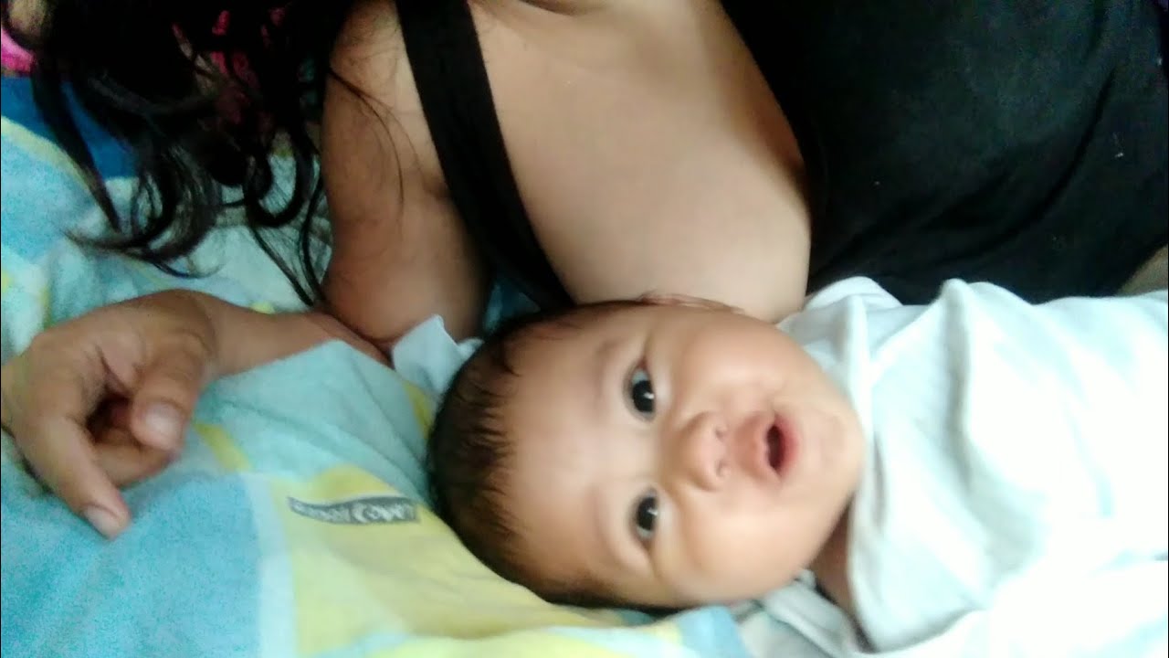 BREASTFEEDING VLOG| HUNGRY MORNING