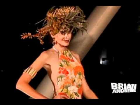 Bridge becomes runway for Brazil Bikini Show‏