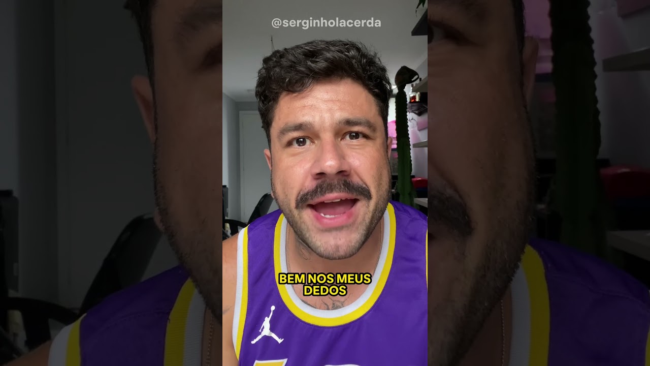 BRINCADEIRA DE LUTINHA ENTRE PAI E FILHO
