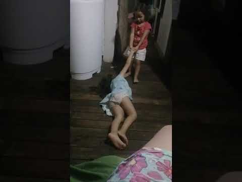 Brincando com a prima😂😂😂