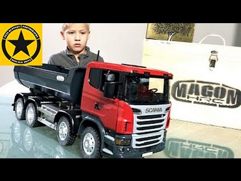 BRUDER Truck MAGOM HRC Scania 8X8 for BWORLD Construction UNBOXING by Jack (4)