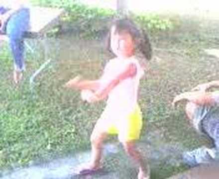 bruninha dançando funk