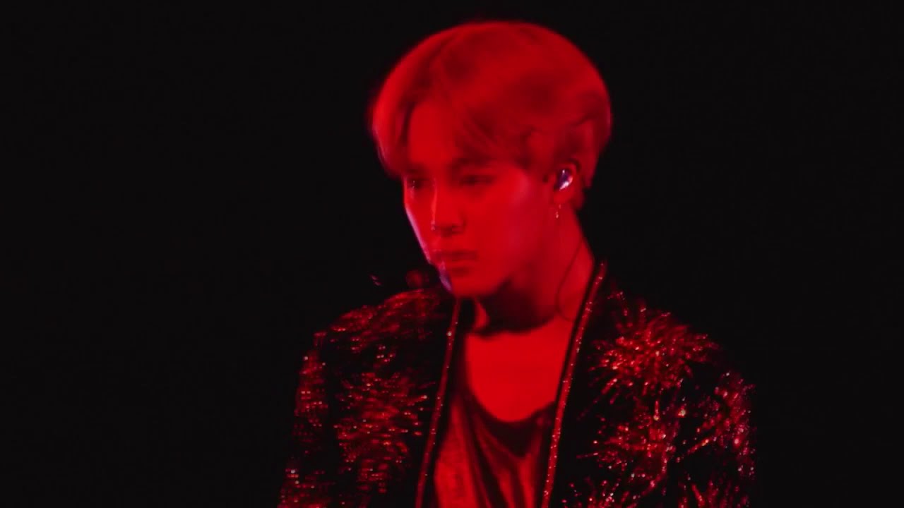 BTS (방탄소년단) -Lie [Live Video]