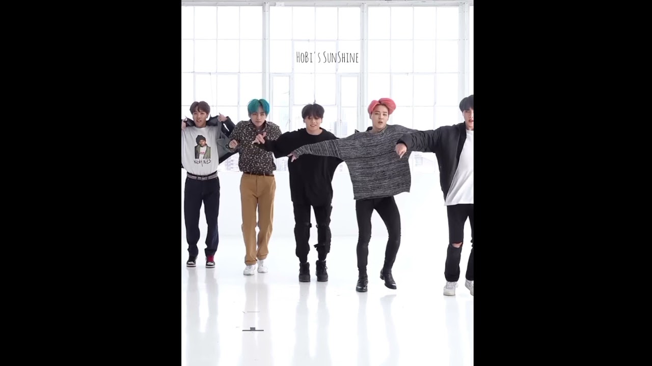 BTS dancing edit on raka raka taka