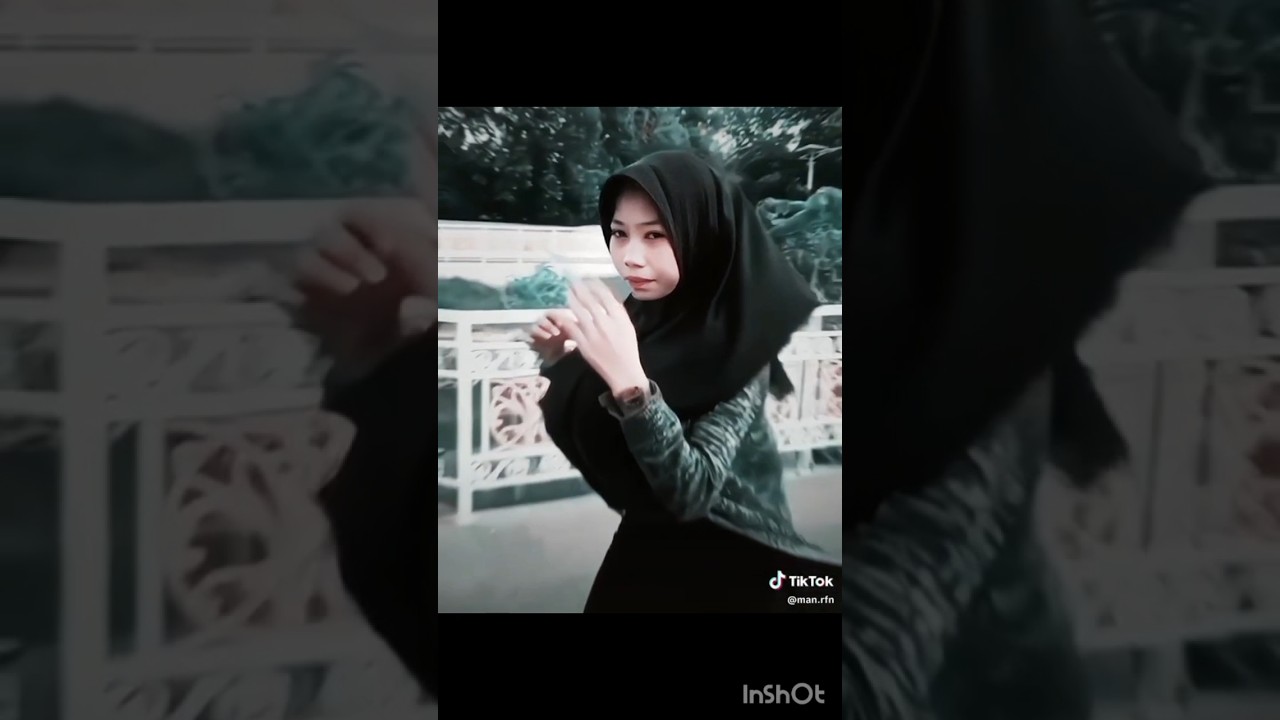 Bude Husna!👑