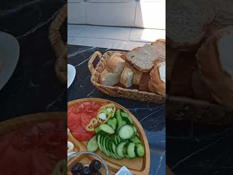 bugünde böyle olsun bakalım & kahvaltı keyfi güzel oluyor #shorts #kahvaltı #cafe #çay #breakfast