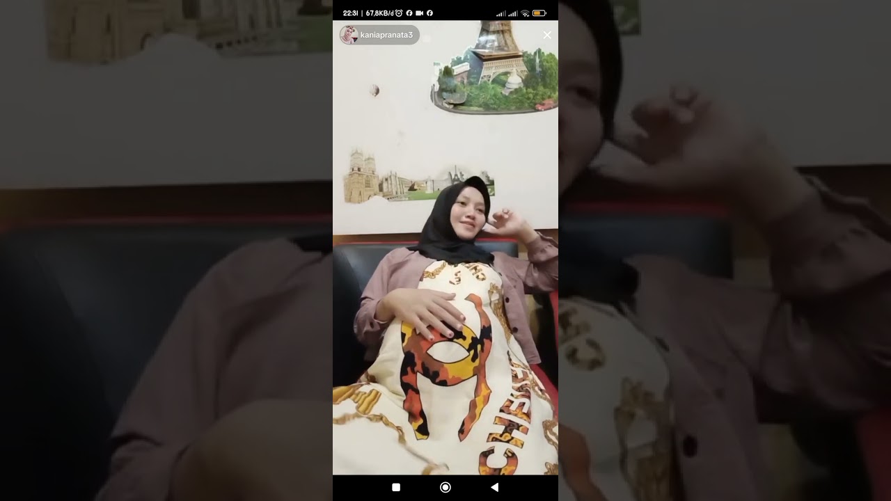 Bumil hijab cantik lagi rebahan sambil ngelive🤩🔥, live tiktok || vid 095