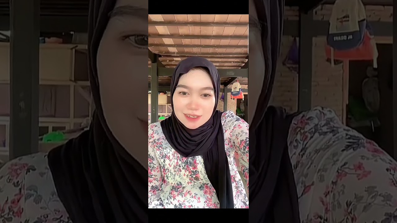 Bumil pake hijab cantik banget