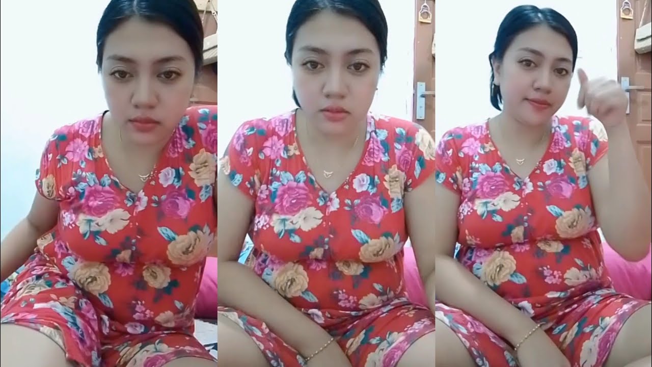 Bunda cantik di tempat tidur sediri di malam jumat