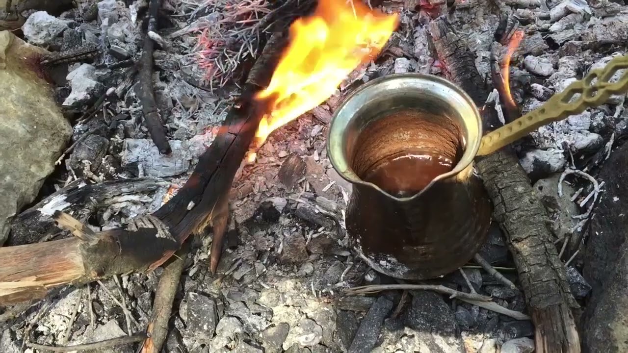 BURDUR BUCAK KENT ORMANINDA KÖZDE KANAT VE KAHVE KEYFİ