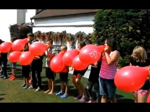 Bursting BALLOONS ! How to Ideas for Birthday Party Games!