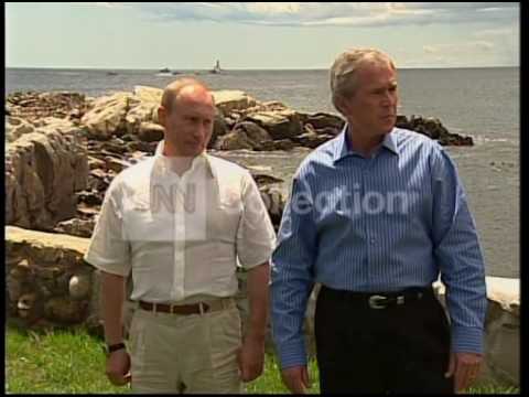BUSH W/ PUTIN WALK UP