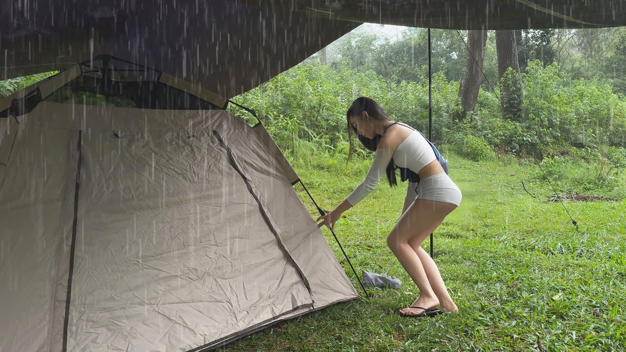 Camping in the Rain 🌧🌧 Solo camping in Heavy Rain