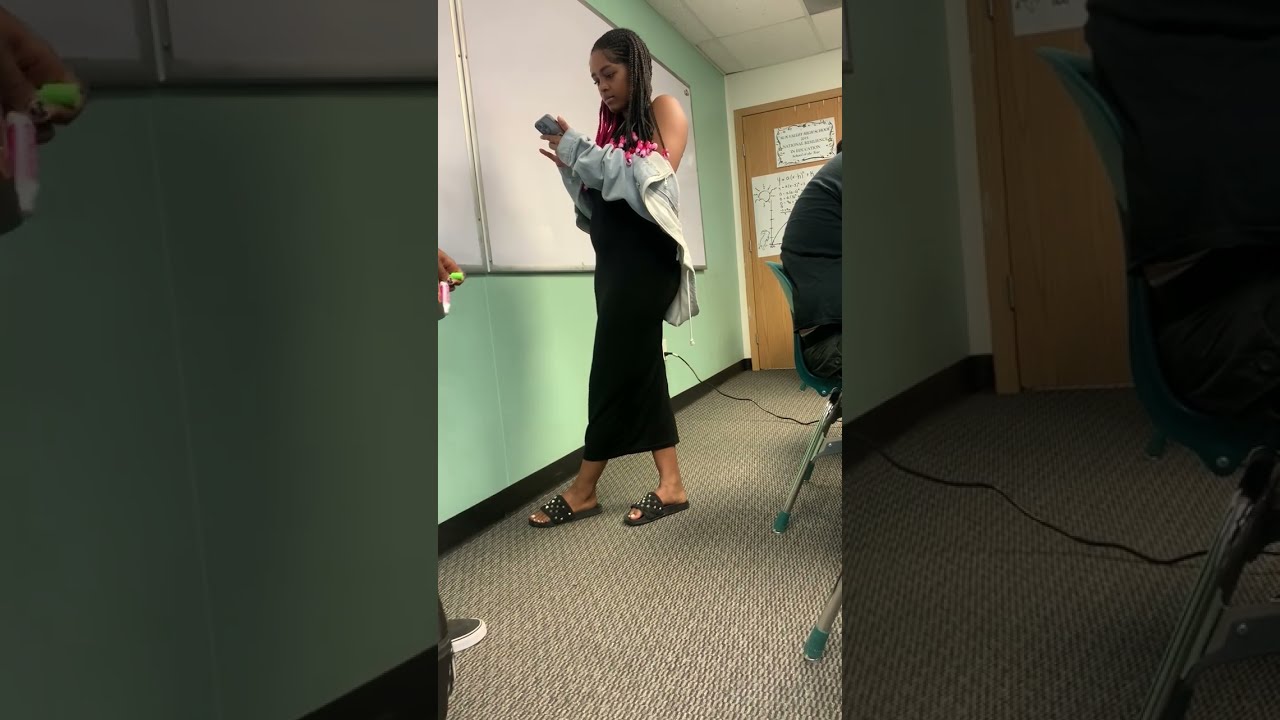 Candid ebony teen feet