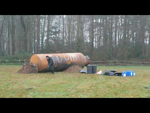 carbid schieten met een enorme melkbus