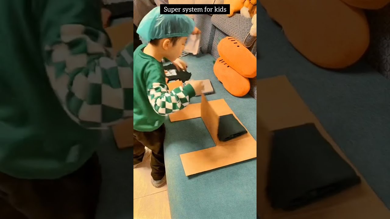 Cardboard for folding clothes
