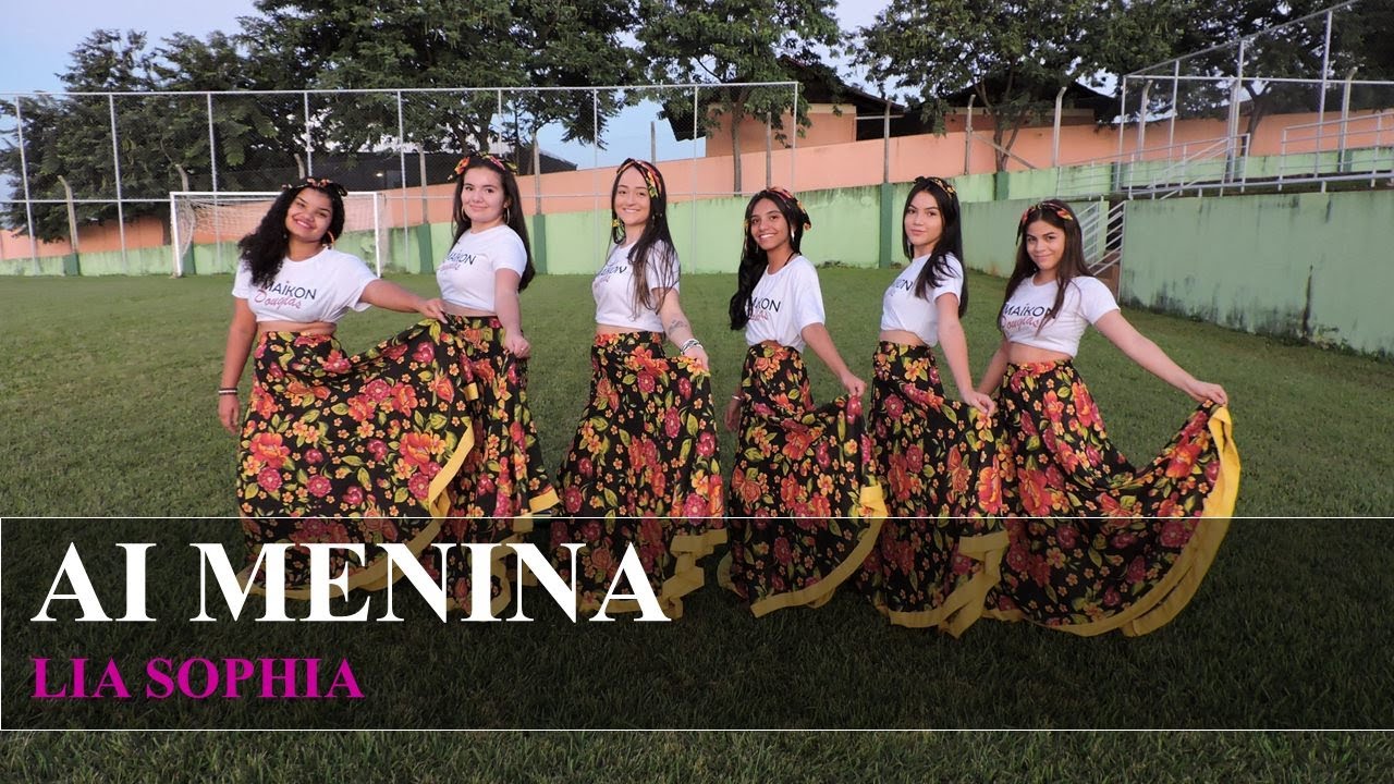 Carimbó I Ai menina - Lia Sophia \ Danças Folclóricas Brasileiras