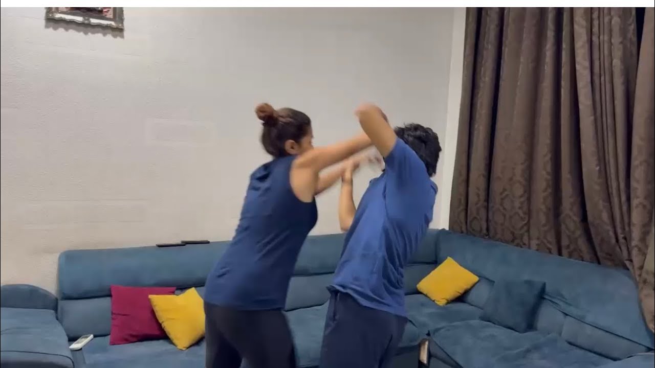 Cat fight serious ho Gayi ( Leena vs Sheilja) ￼￼