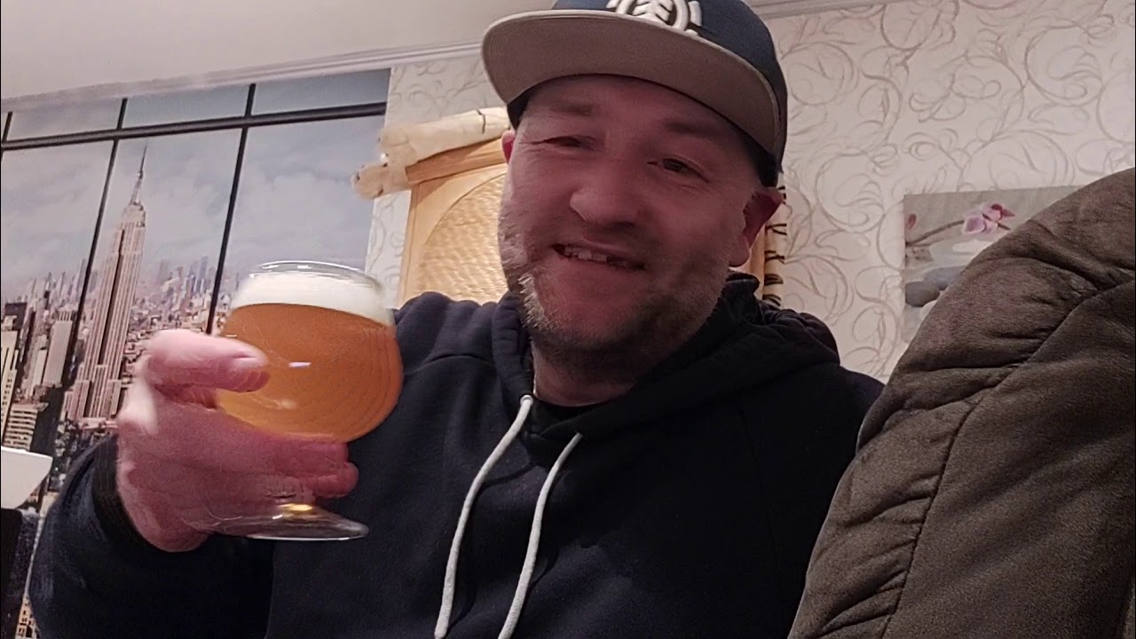Caulier : Bon Secours Prestige (Belgium)  .. Gusher time again with this beer from Caulier! 2nd time