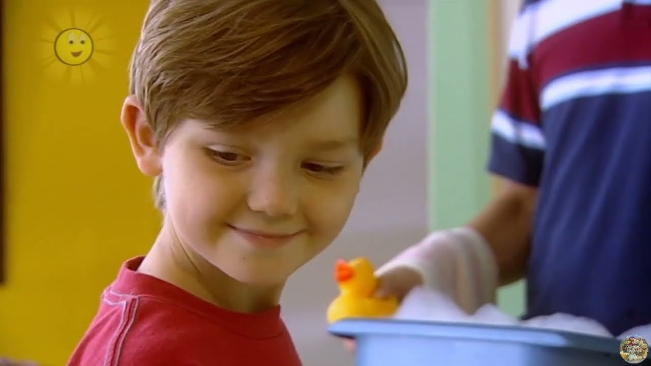 CBeebies | Tommy Zoom - S01 Episode 4 (I Don't Want a Shower)