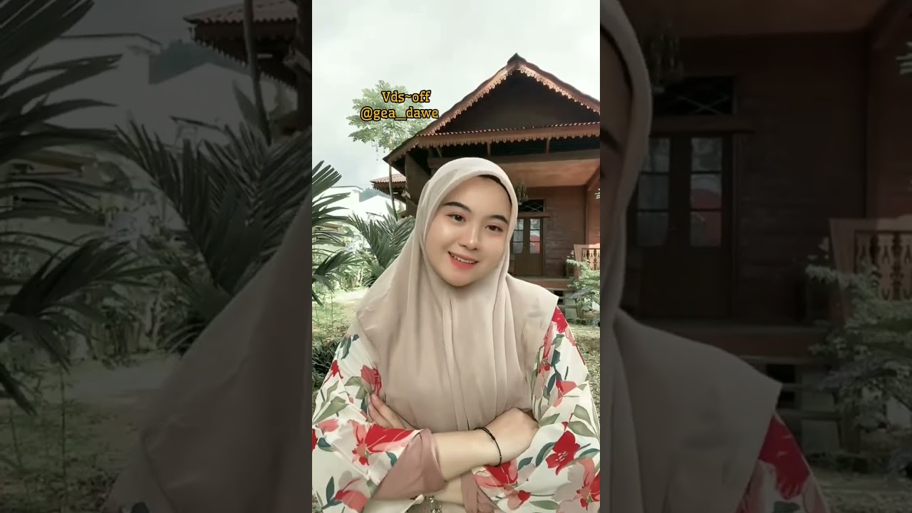 Cendol dawet si cantik kalem #jilbab #cantik #imut #gemes #viral #shorts