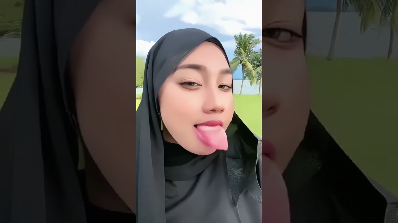 cewek melet liur🤤