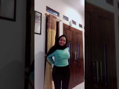 Cewek montok jilbob tete ny gede banget bikin sange 😱
