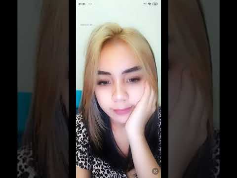 CEWEK SEKSI RAMBUT PIRANG PAKAI BAJU KELIHATAN LIVE BOOM APK BAR BAR