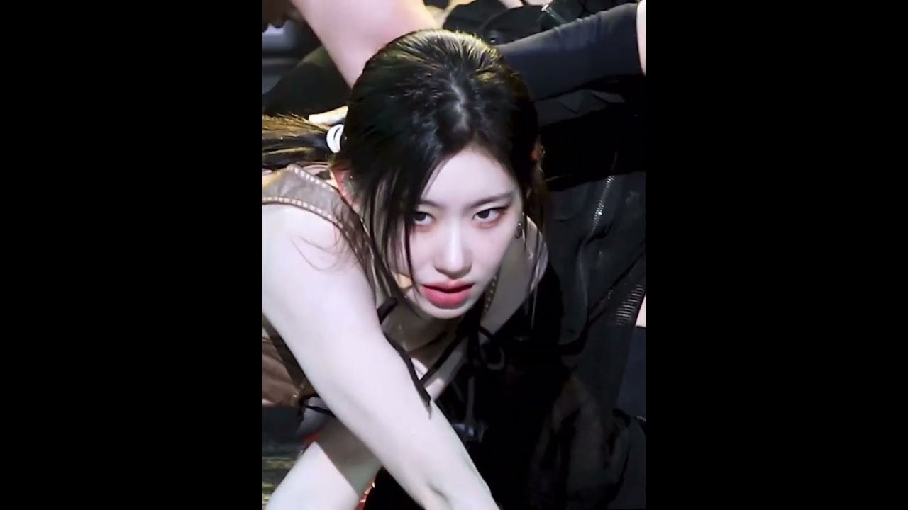 Chaeryeong Hot Editing Clips