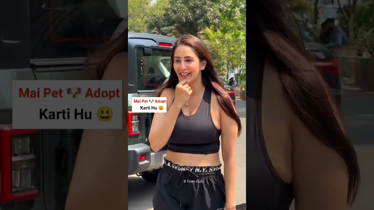 chahat khanna seen at Starbucks lokhandwala after her gym session #chahat #chahattkhanna