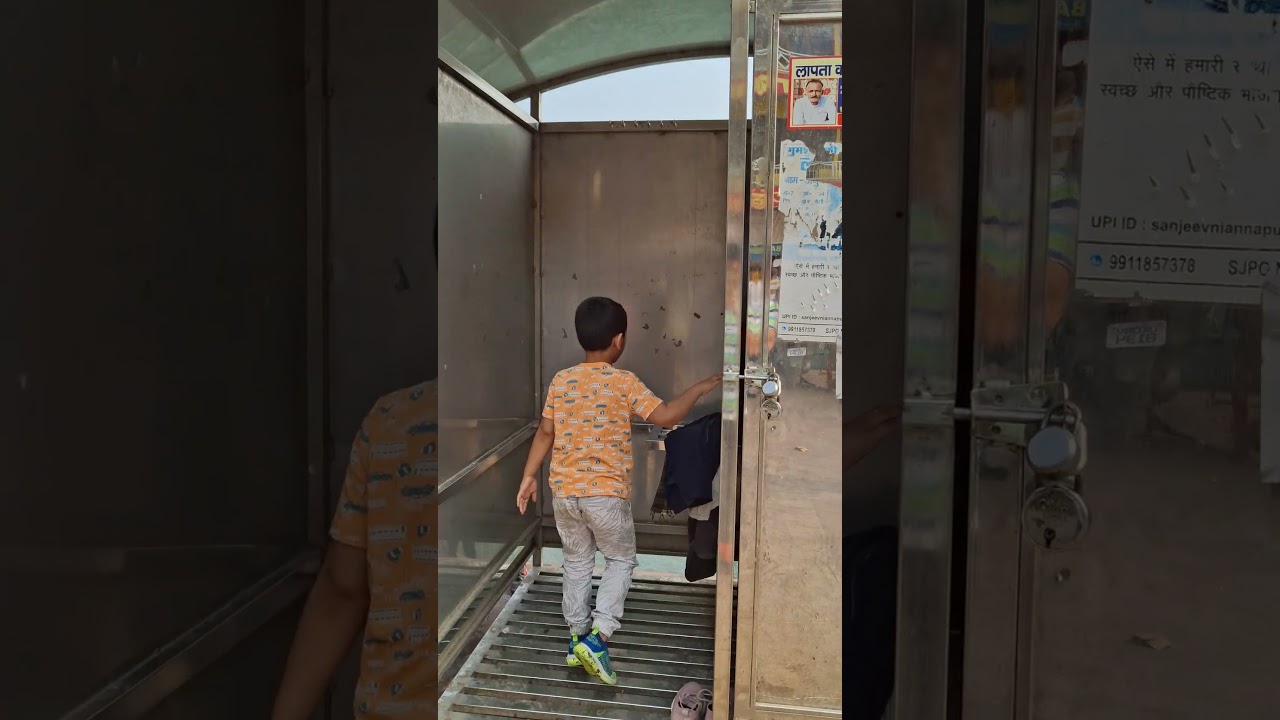 Changing Room in Har ki Pauri Ghat Haridwar #youtubeshorts #reels #harkipauri #trending
