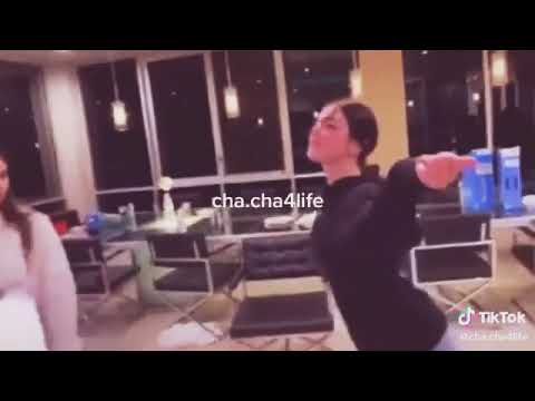 Charli D'Amelio Twerking 😱 (old video)