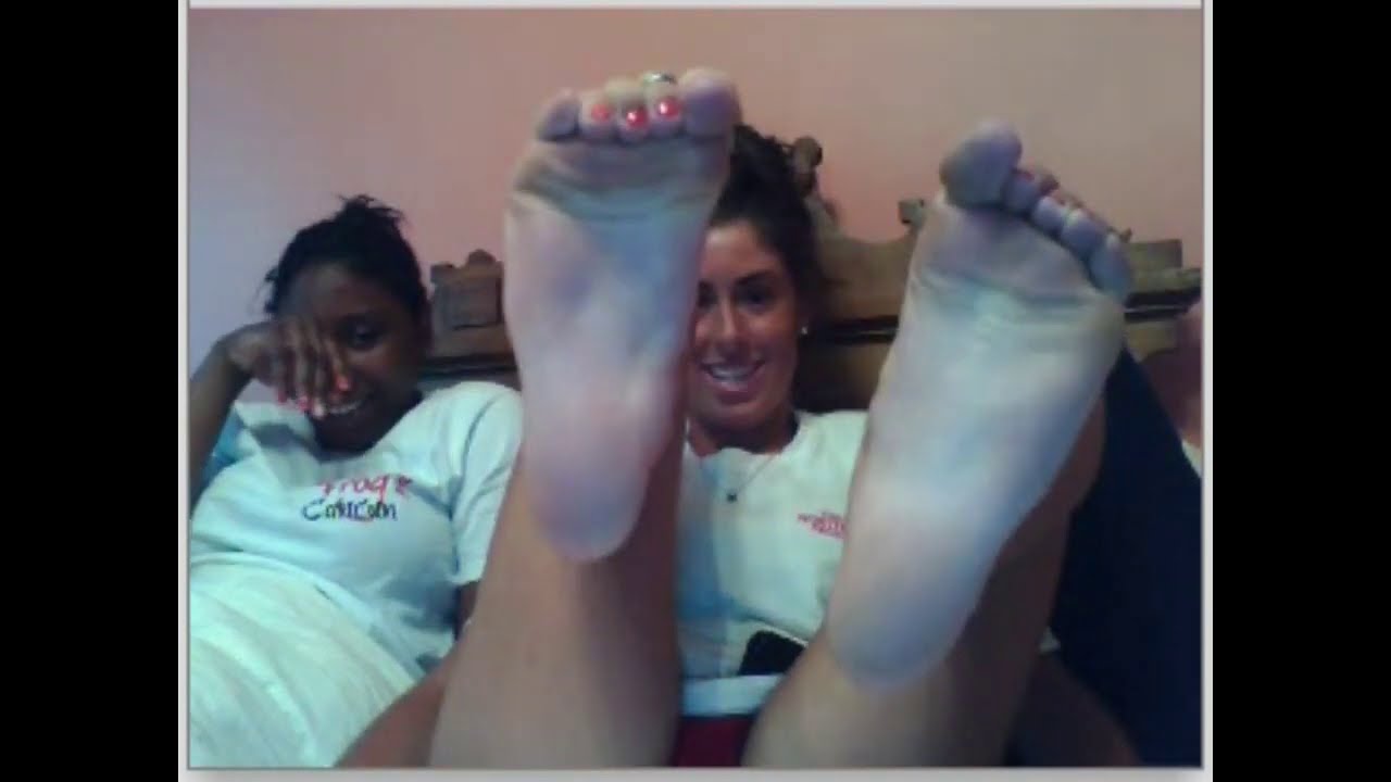 charoulette girls feet 64