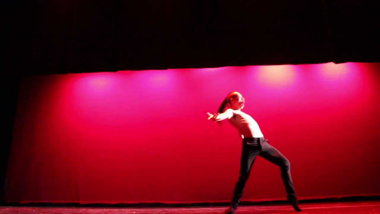 Chaz Buzan Performing 