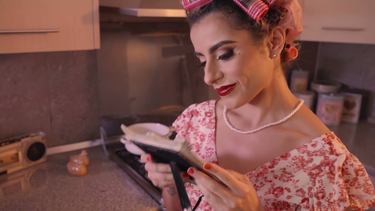 Chela Rivas - El Bass (Official Video)