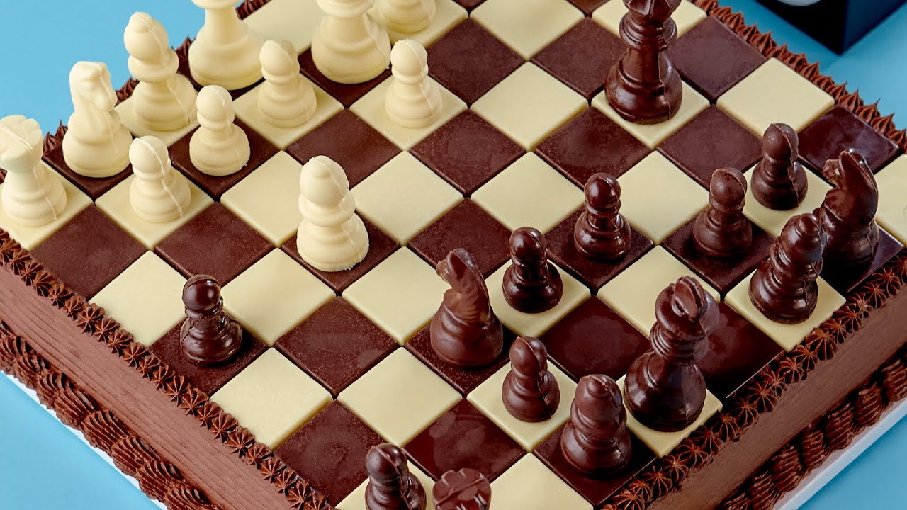 CHESS CAKE - NERDY NUMMIES