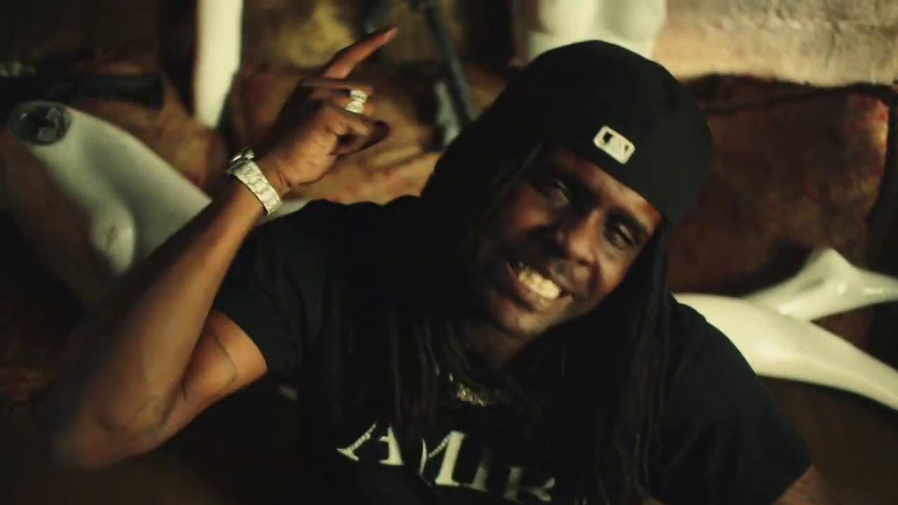 Chief Keef & Mike WiLL Made-It – STATUS  (Official Music Video)
