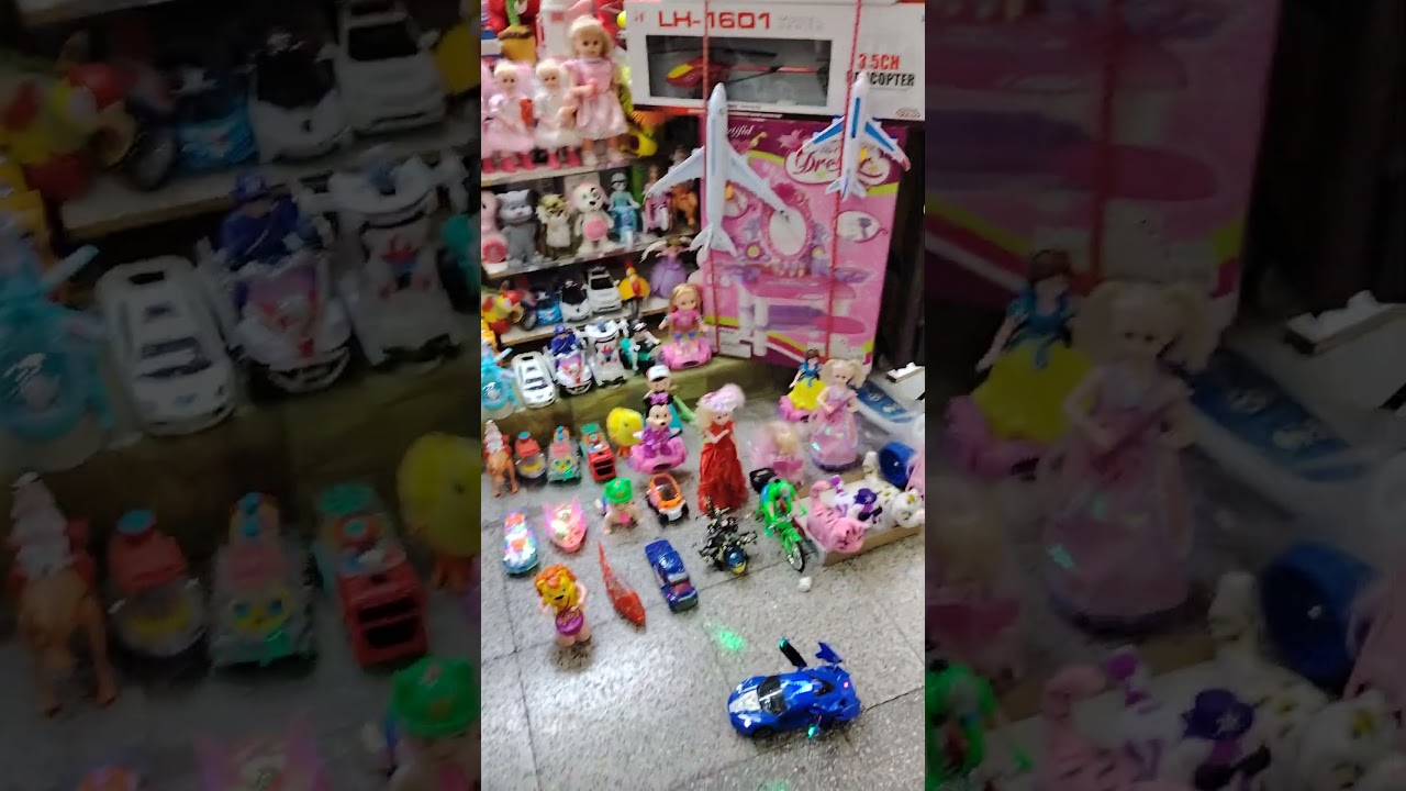 Children's toys🛩️🚁🚜. Al-Balad, Jeddah, Saudi Arabia.