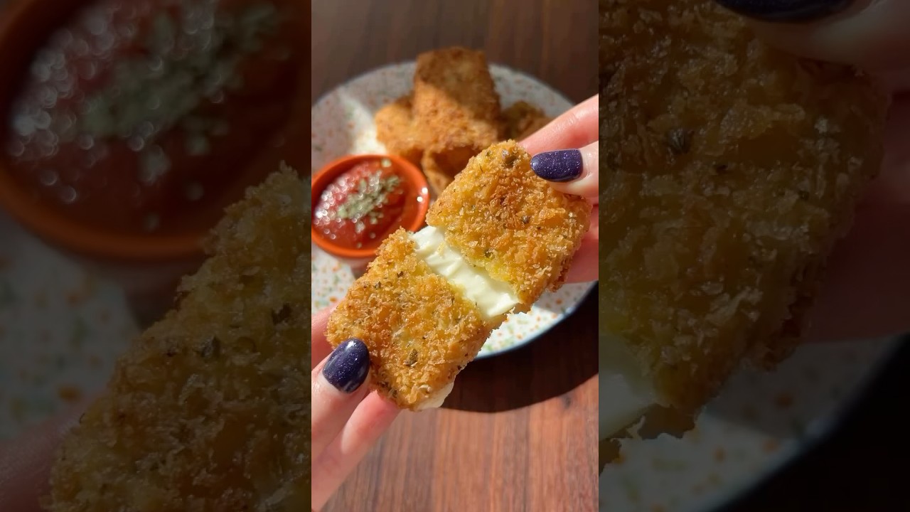 Chilis Style Mozzarella Sticks #chilis #mozzarella #mozzarellasticks