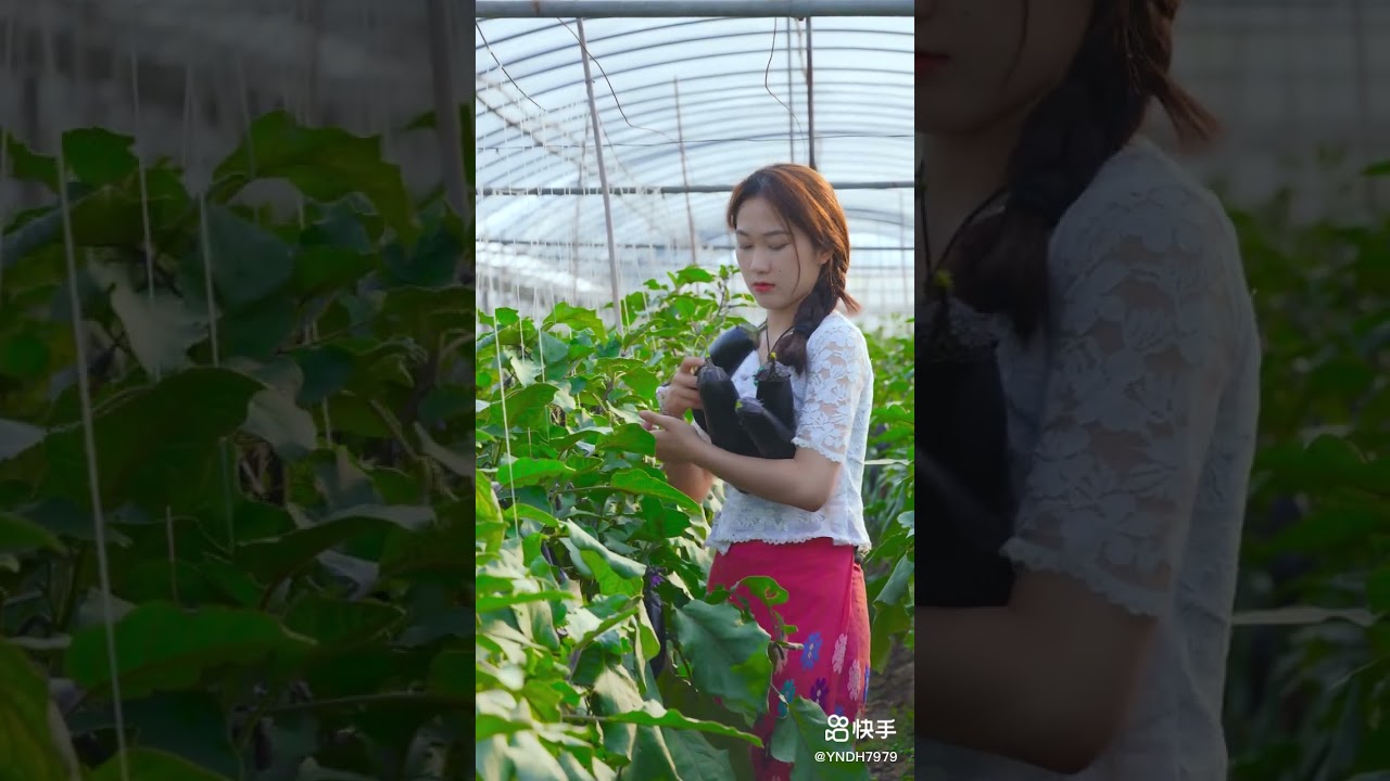 China cute girl live with fresh fruit  nature life ep94