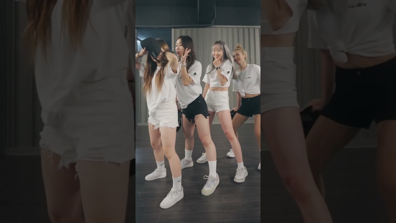 chinesas lindas dançado