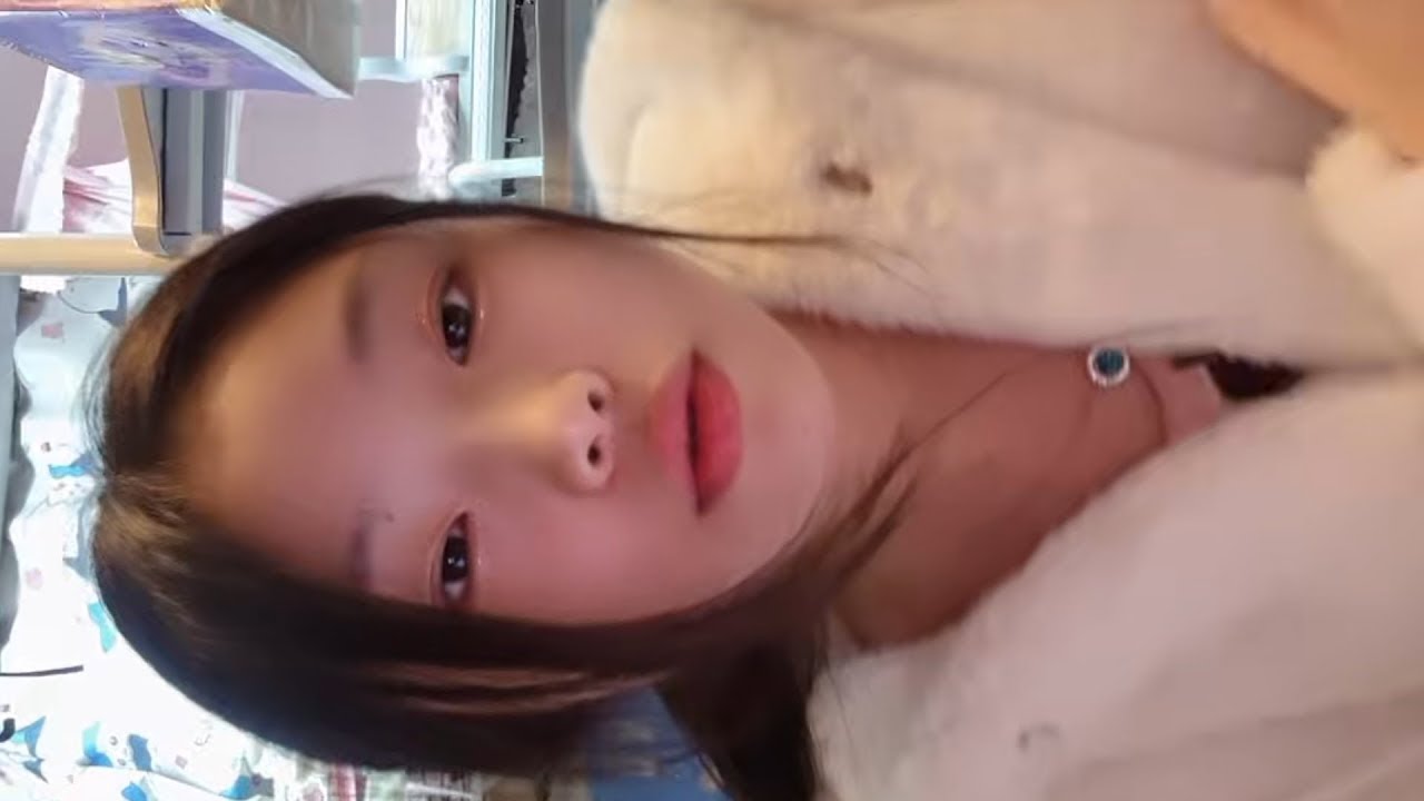 Chinese 🇨🇳 girl live stream Bigo live videos61 #カレンダー  #サイバージャパン #年のカレンダープレオーダー受付中