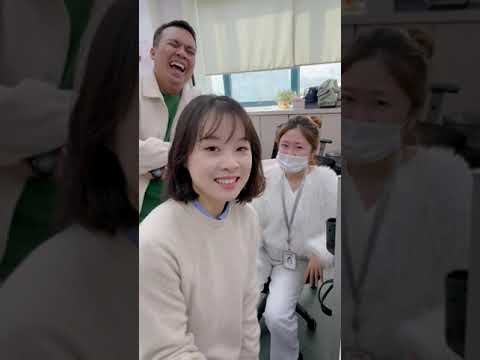 Chinese staff in China who converse in Malay in their office